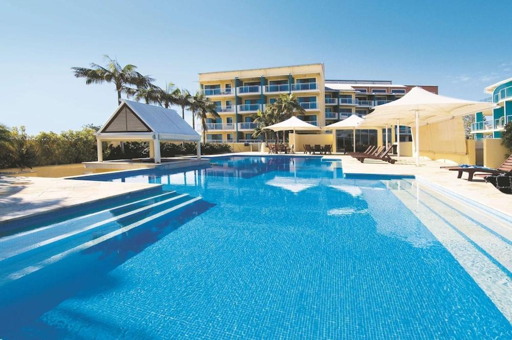 A-the Private Water Front 1 Bedroom At The Oaks Apartment